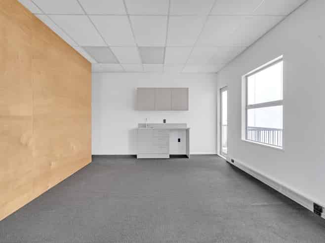 Professional office for lease – 127sqm
