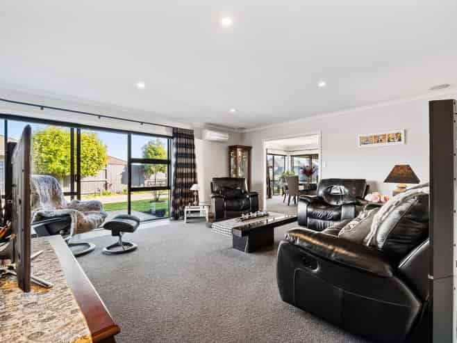 25 Chestnut Close, Kelvin Grove
