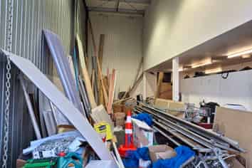 Modern 120m2 Industrial Unit For Lease - Rosedale 