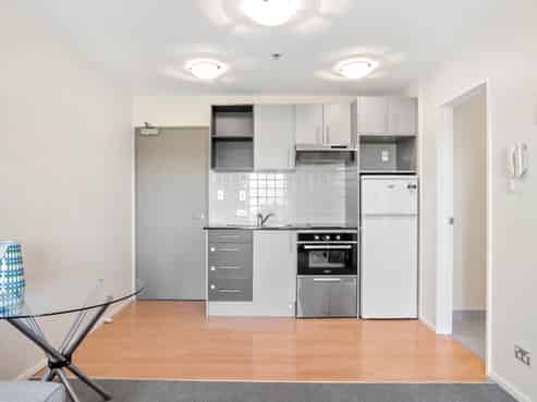 6D/17 Crown Lynn Place, New Lynn