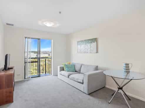 6D/17 Crown Lynn Place, New Lynn