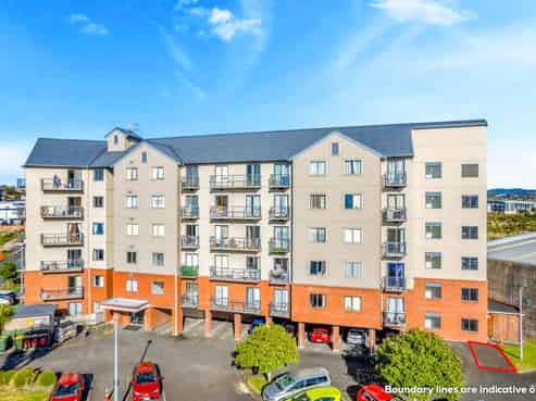 6D/17 Crown Lynn Place, New Lynn