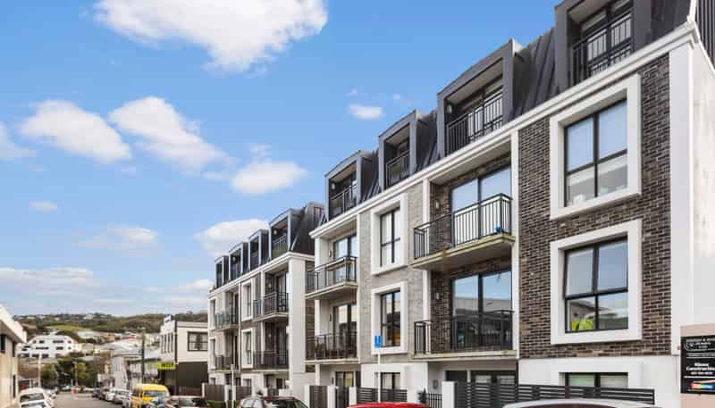4F/11 Newtown Ave, Newtown