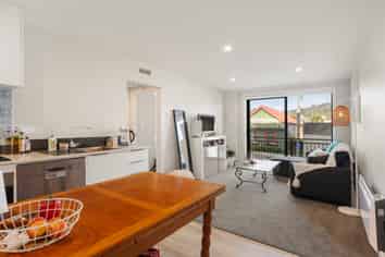 4F/11 Newtown Ave, Newtown