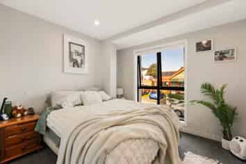 4F/11 Newtown Ave, Newtown