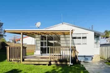 51b Whaka Street, Maungaturoto