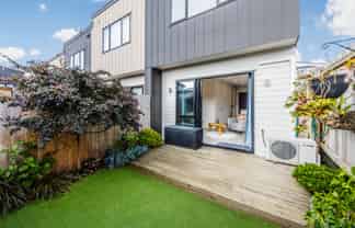 8/6 Hepburn Road, Glendene