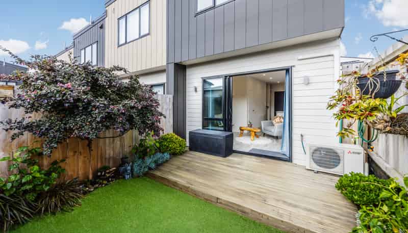 8/6 Hepburn Road, Glendene