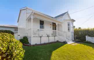32 Belt Road, Moturoa