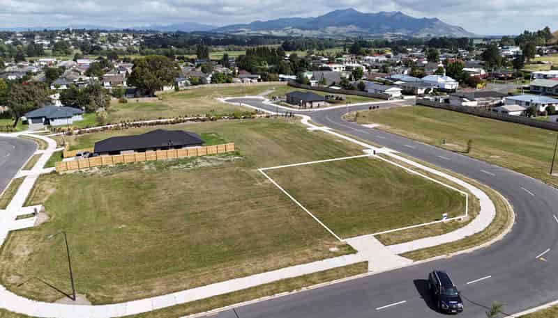 19, 21, 23 Kahikatea Drive, East Gore