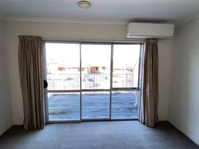 3A Jones Crescent, Melville