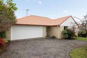 1 Ruby Court, Chartwell