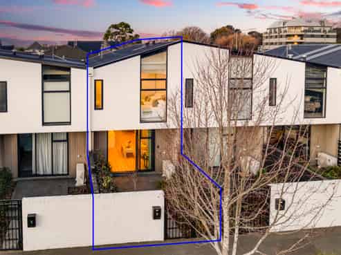 2B Cheltenham Street, Merivale