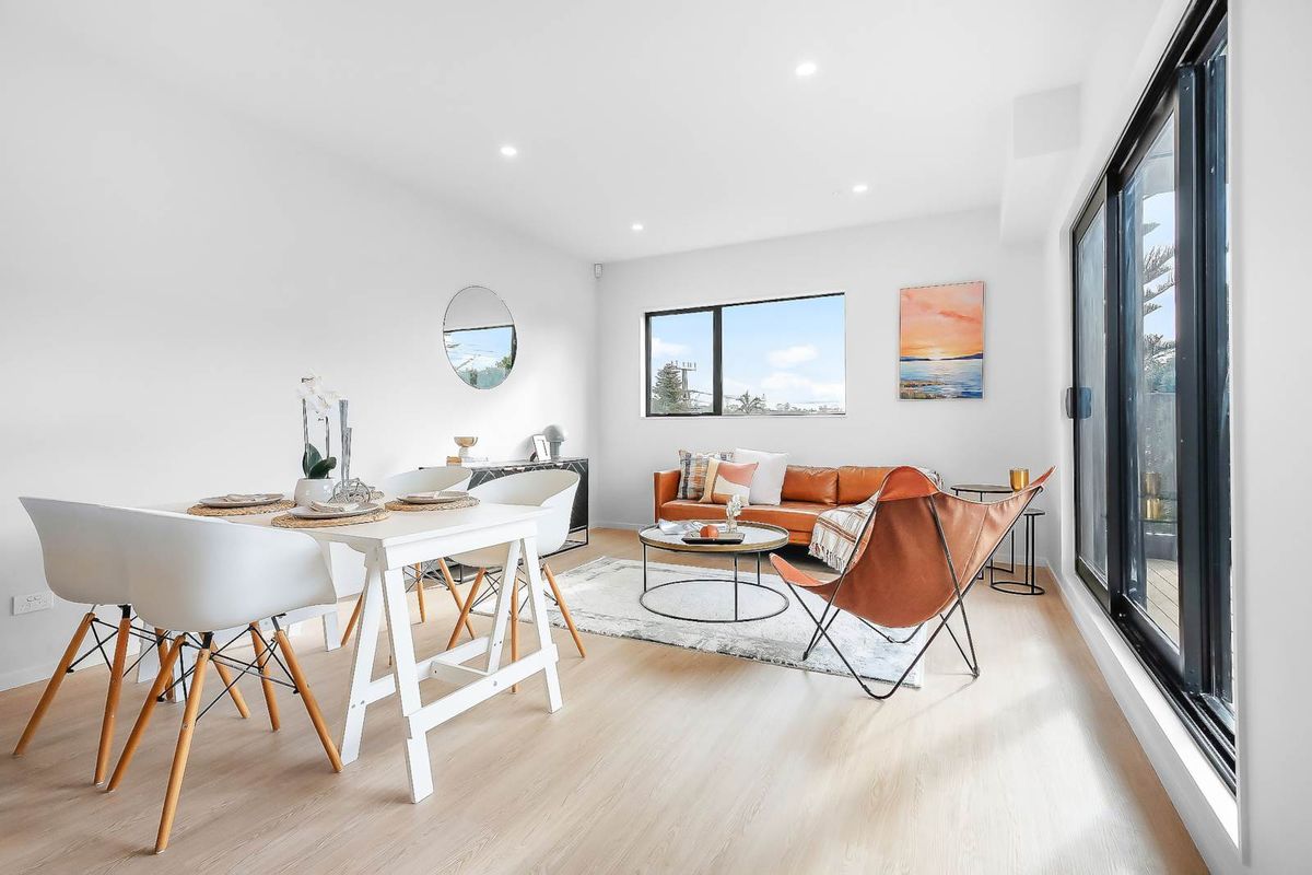 $700Ks: 3-Beds + Garage & 65" TV ! – pohled 5