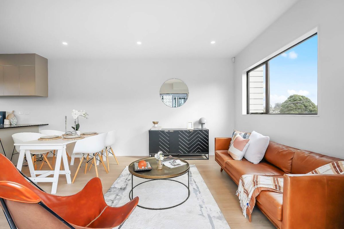 $700Ks: 3-Beds + Garage & 65" TV ! – pohled 3