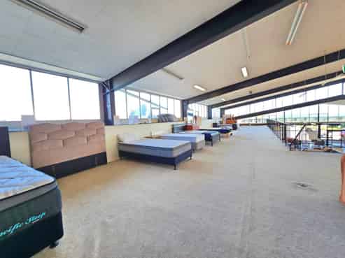 High-profile Dominion Road showroom