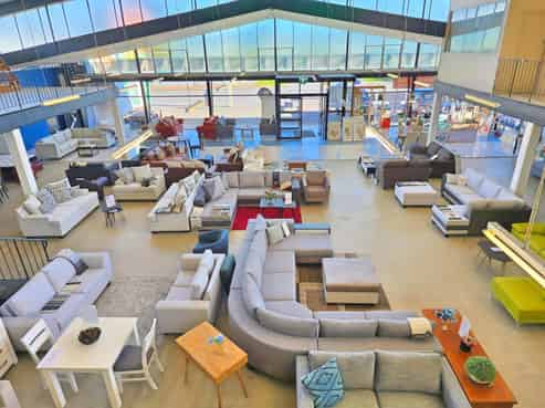 High-profile Dominion Road showroom