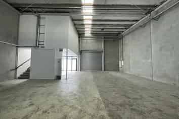 Compact Industrial Unit | AVAILABLE NOW