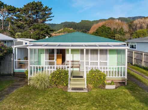 116 Tilley Road, PAEKAKARIKI