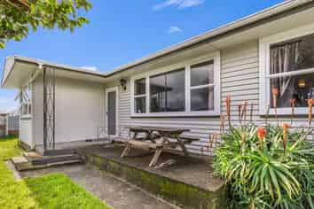 1 Dampier Ave, Awapuni