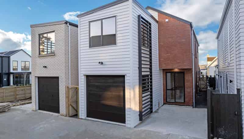 14 Yellow Pear Lane, Karaka
