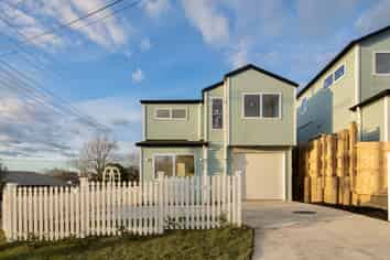 31 College Road, Northcote