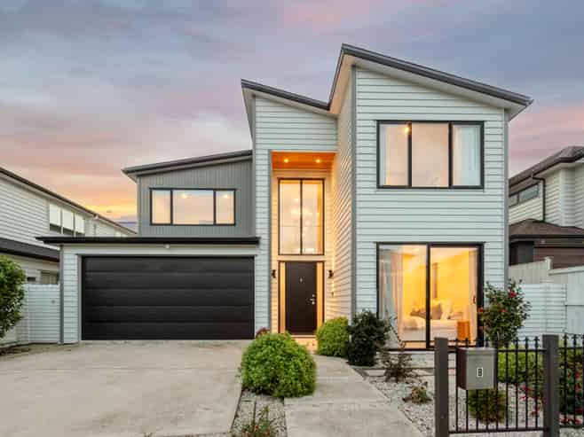 8 Thomas Rielly Avenue, Hobsonville