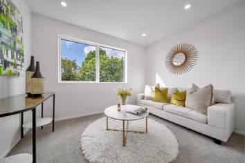 2D Deuxberry Avenue, Northcote