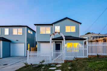 2D Deuxberry Avenue, Northcote