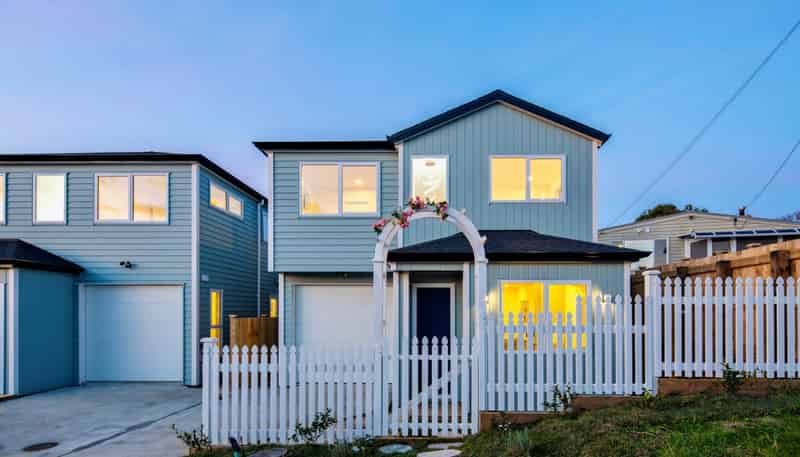 2D Deuxberry Avenue, Northcote