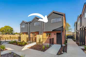11/25 Childs Avenue, Pukekohe