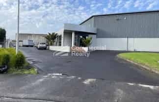 Two Level Offices In Mt Wellington