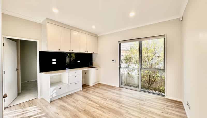 18 Hangahai Road, Flat Bush