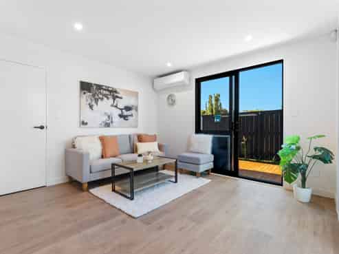 8A-8F Rowan Terrace, Te Atatu South