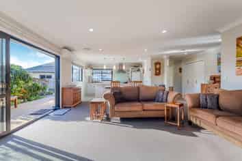 17 Dal Din Drive, OTAKI