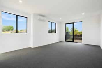 1/10 Shamrock Lane, Te Atatu Peninsula