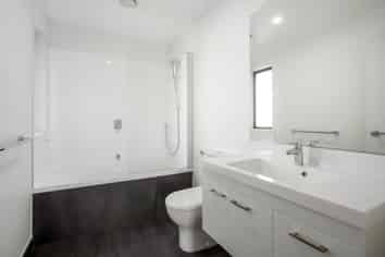 1/10 Shamrock Lane, Te Atatu Peninsula