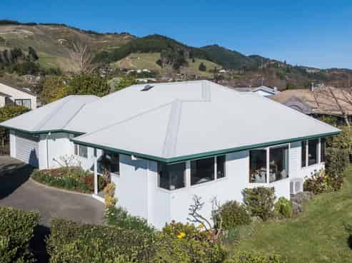 11 Aston Place, Richmond
