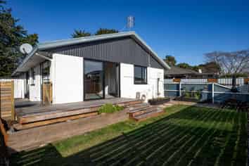1/142 Hay Street, Bromley
