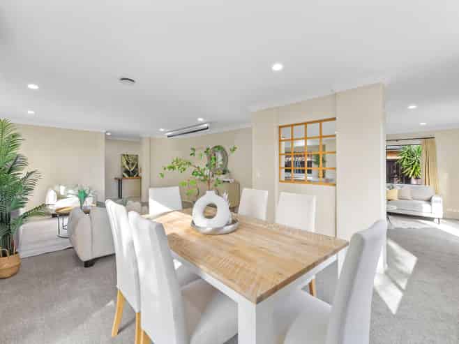 22 Stonebrooke Lane, Flat Bush