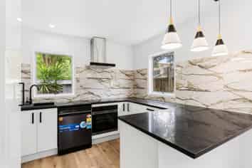 21 Chantal Place, Red Hill
