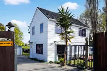21 Chantal Place, Red Hill