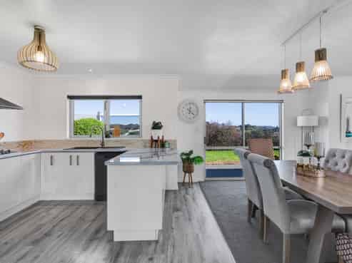 28a Jules Crescent, Bell Block