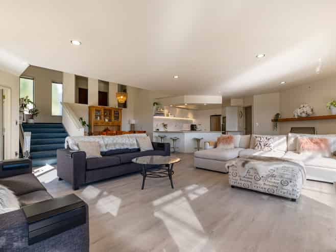 8 Lorrigan Way, Welcome Bay