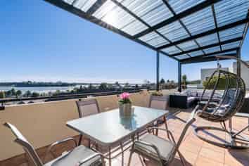 8 Lorrigan Way, Welcome Bay