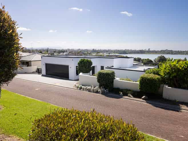 8 Lorrigan Way, Welcome Bay