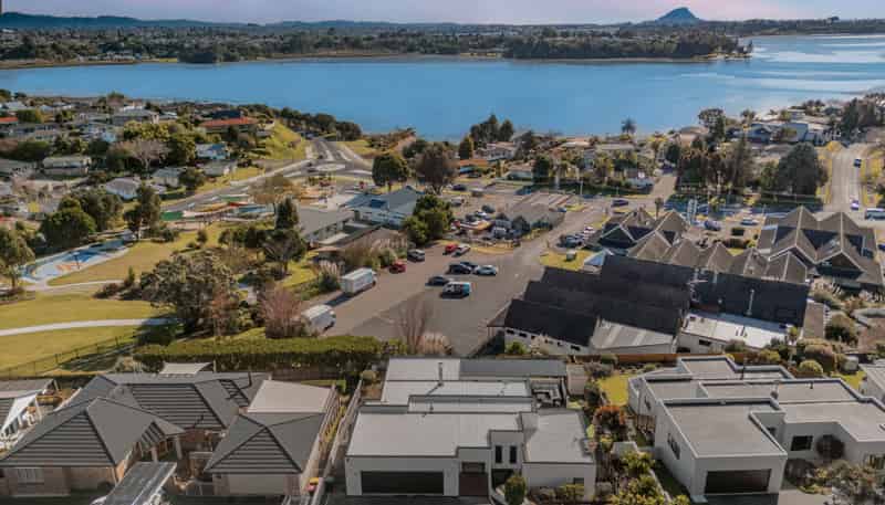 8 Lorrigan Way, Welcome Bay