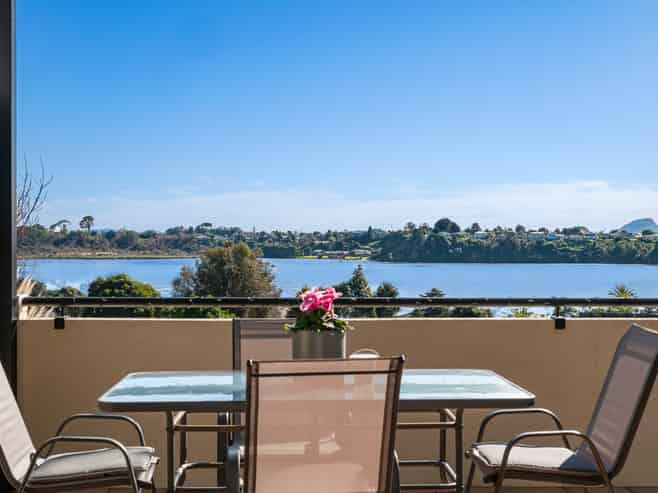 8 Lorrigan Way, Welcome Bay