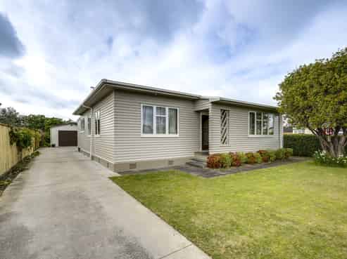 14 Barker Road, Marewa