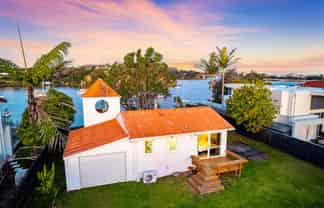 113 Ferry Parade, Herald Island